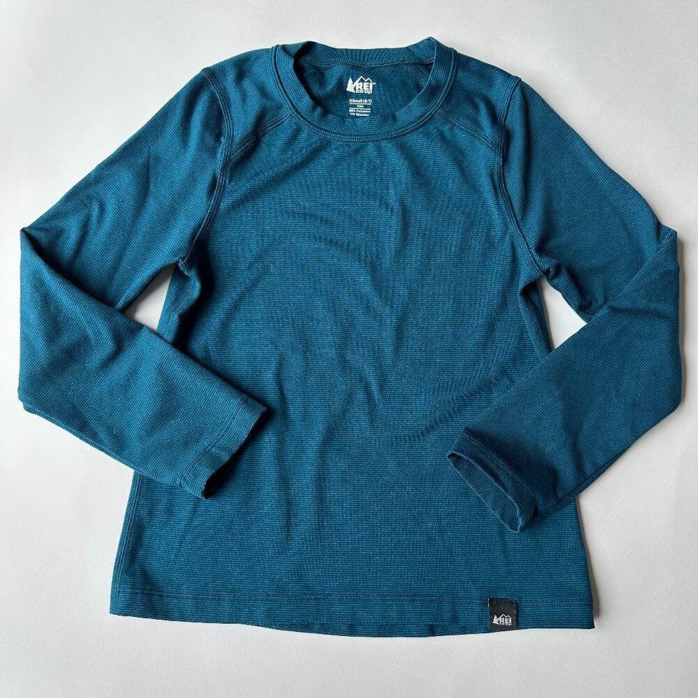 REI CO-OP Baselayer layering top kid size XS ( 6 or 7 ) camp snowboard ski